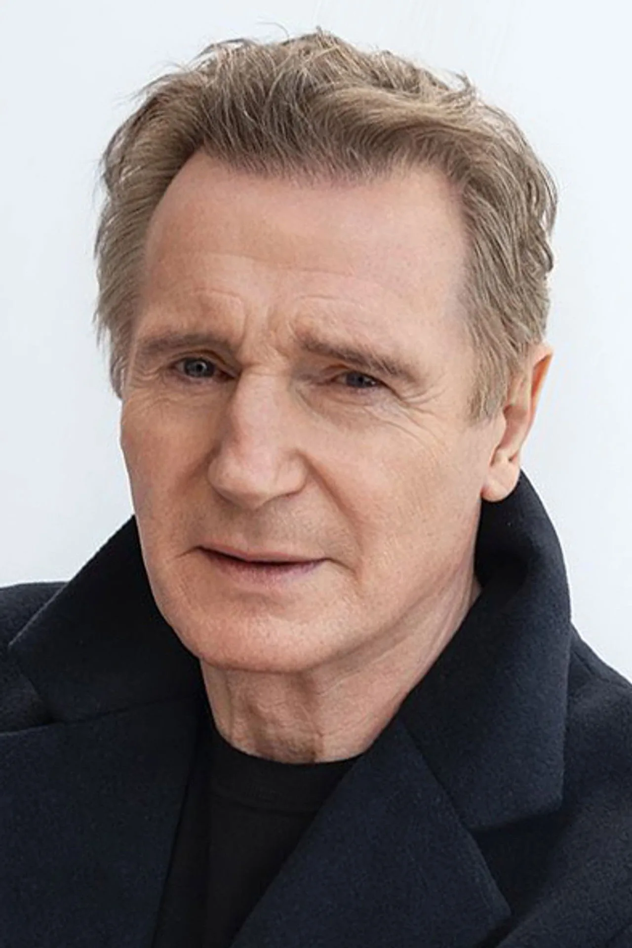 Imagem de Liam Neeson — A Walk Among the Tombstones: Por que o thriller de Liam Neeson ainda v
