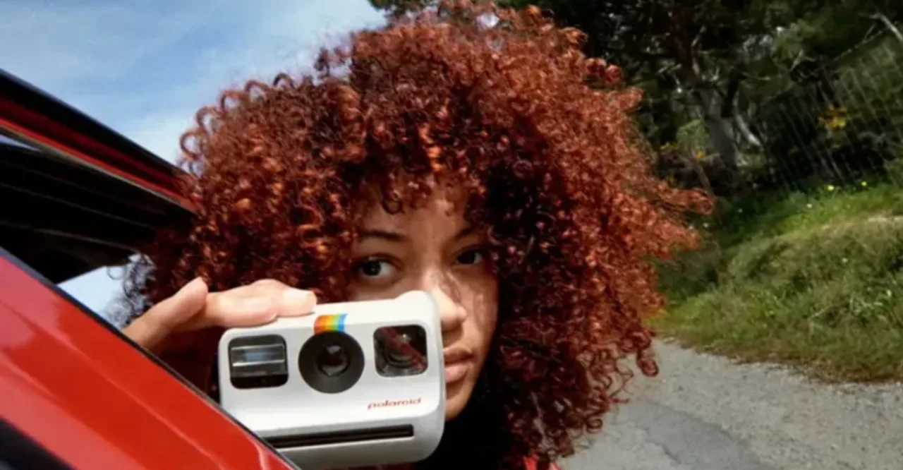 Imagem ilustrativa: Polaroid Go 2ª geração: $72 e filme grátis – o que muda para os fãs de analógico?