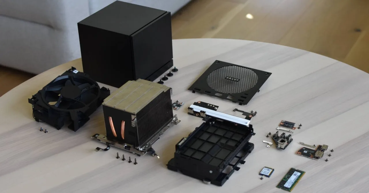 Imagem ilustrativa: Steam Machine revela design de RAM enterrada sob dezenas de peças