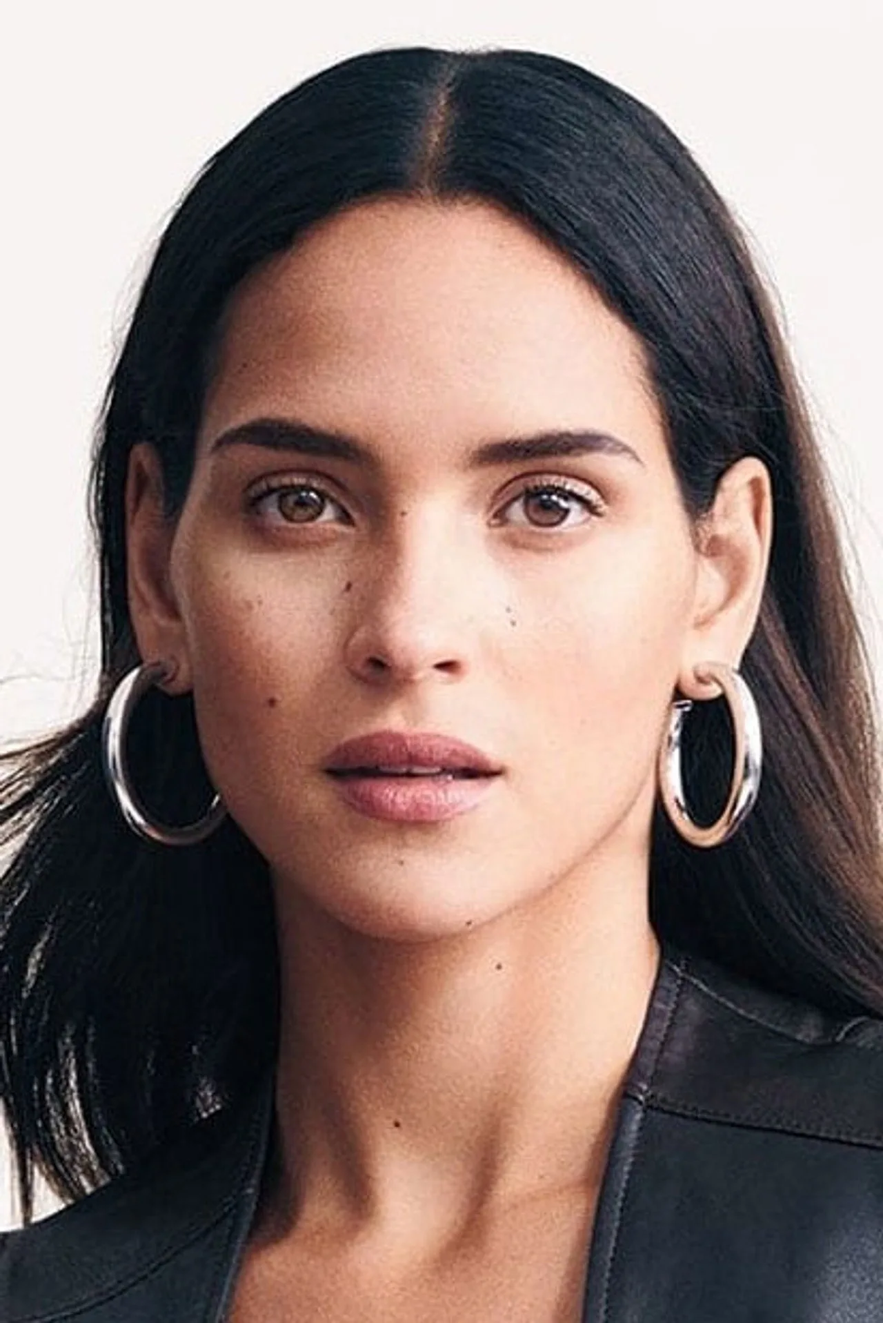 Imagem de Adria Arjona — Adria Arjona e o rumor de Wonder Woman em Man of Tomorrow