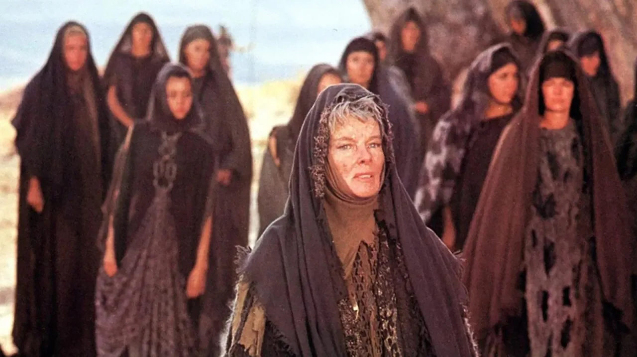 Imagem ilustrativa: The Odyssey vs The Trojan Women: qual filme assistir grátis agora?