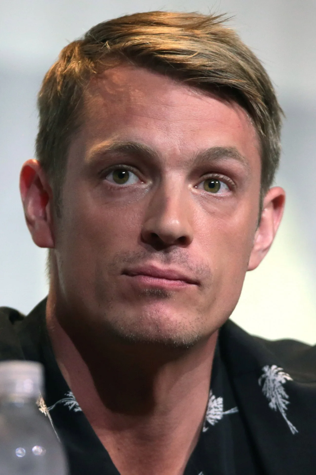 Imagem de Joel Kinnaman — The Killing na Hulu: por que a série de 4 temporadas ainda cativa?