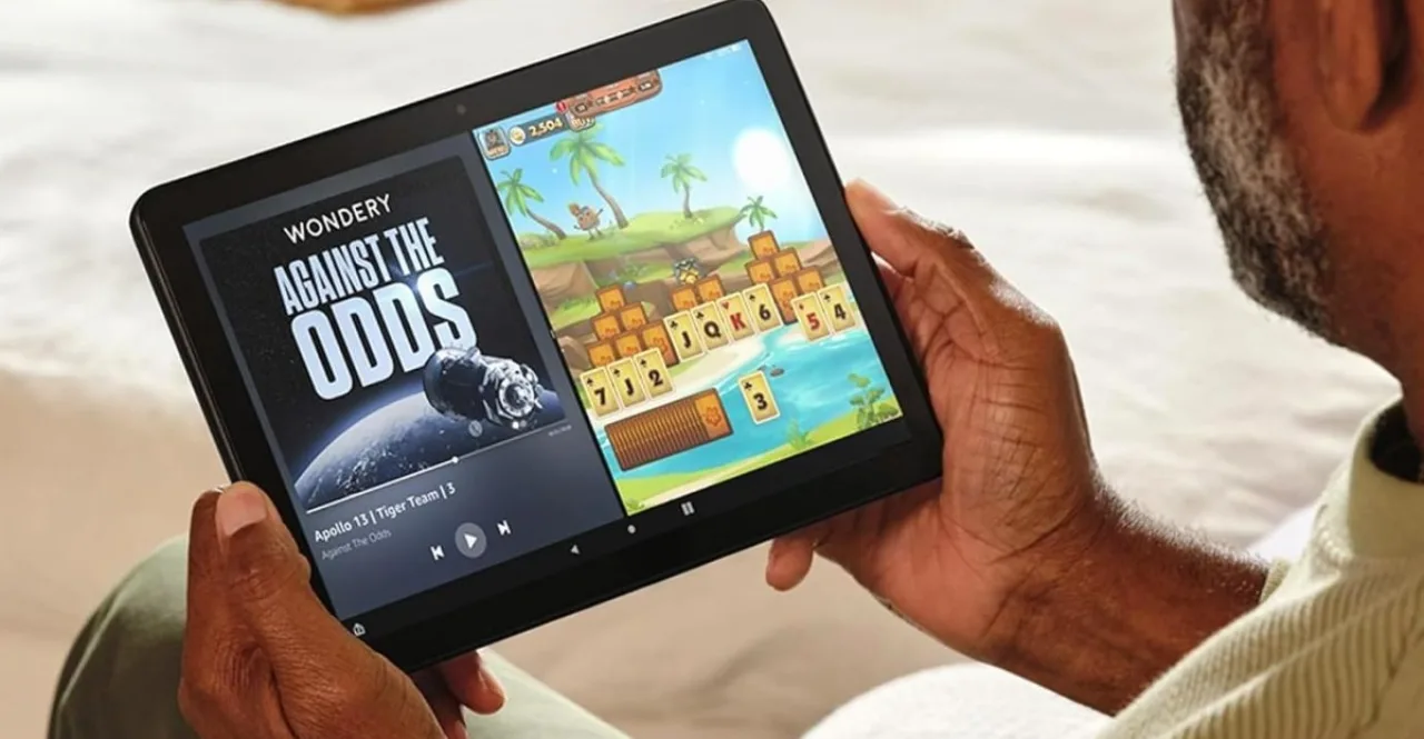 Tablet Amazon Fire HD 10 em destaque, com etiqueta de preço $72,99 e logotipo da Amazon ao fundo