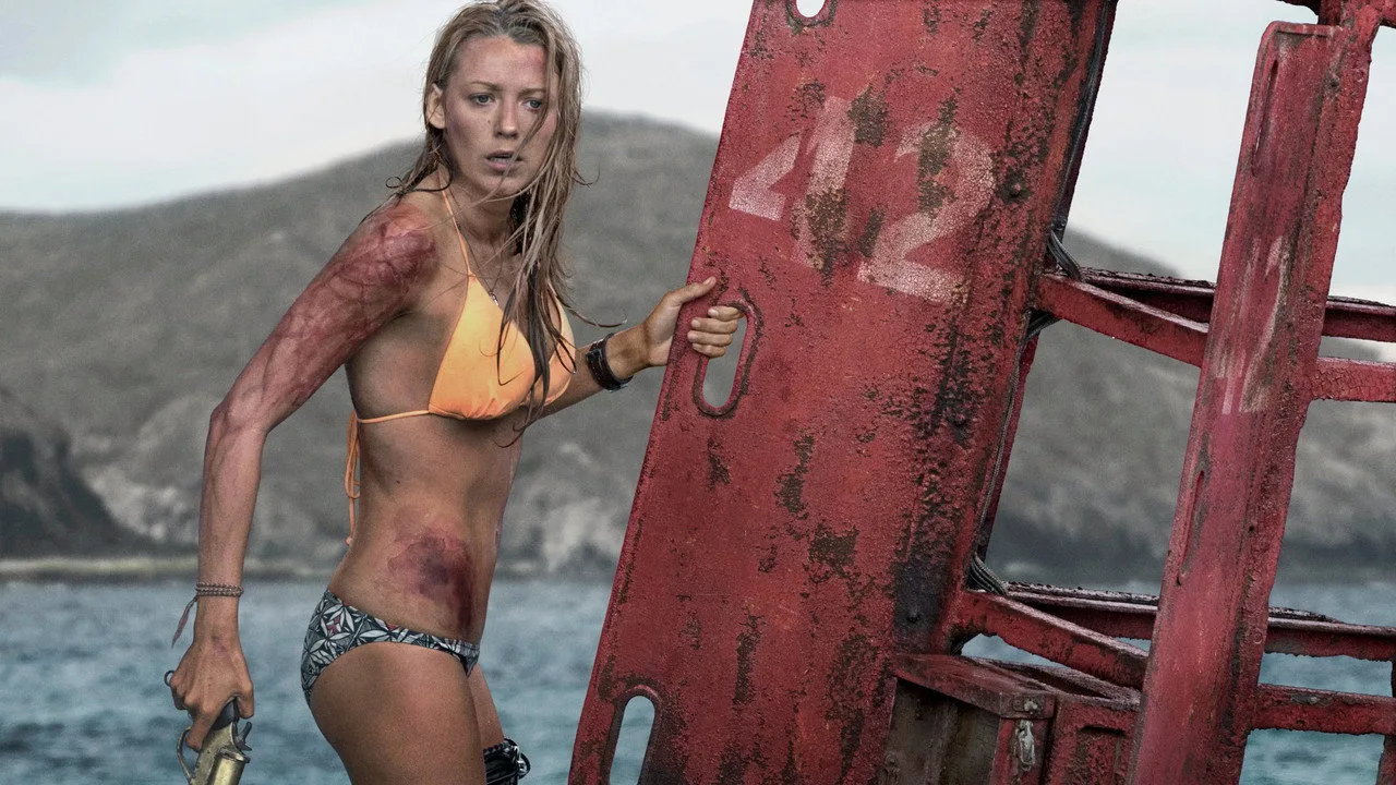 Imagem de The Shallows — The Shallows: por que o filme de tubarão com Blake Lively voltou a bom