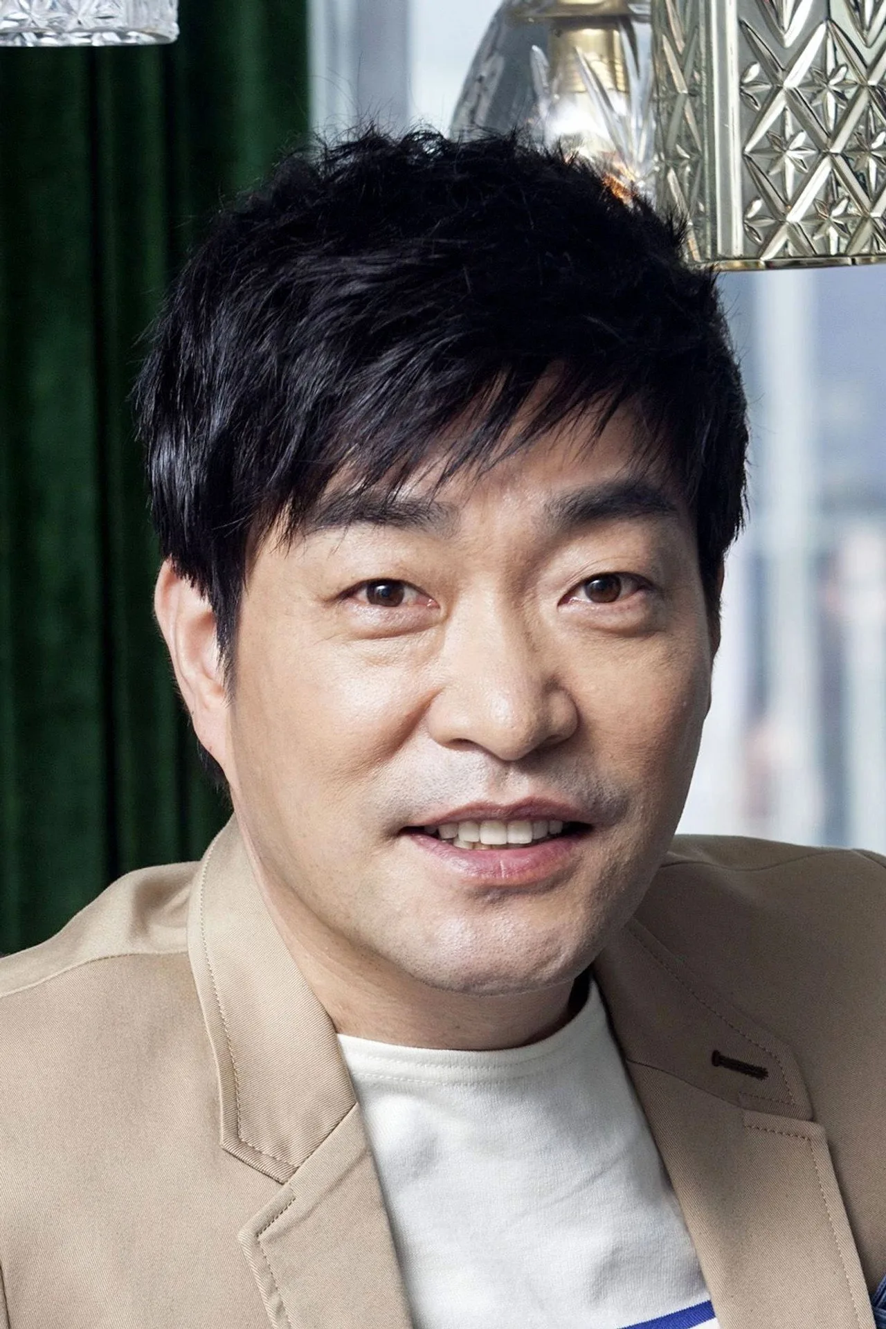 Imagem de Son Hyun Joo — Doctor X: quem é o diretor corrupto de Son Hyun Joo e seu impacto
