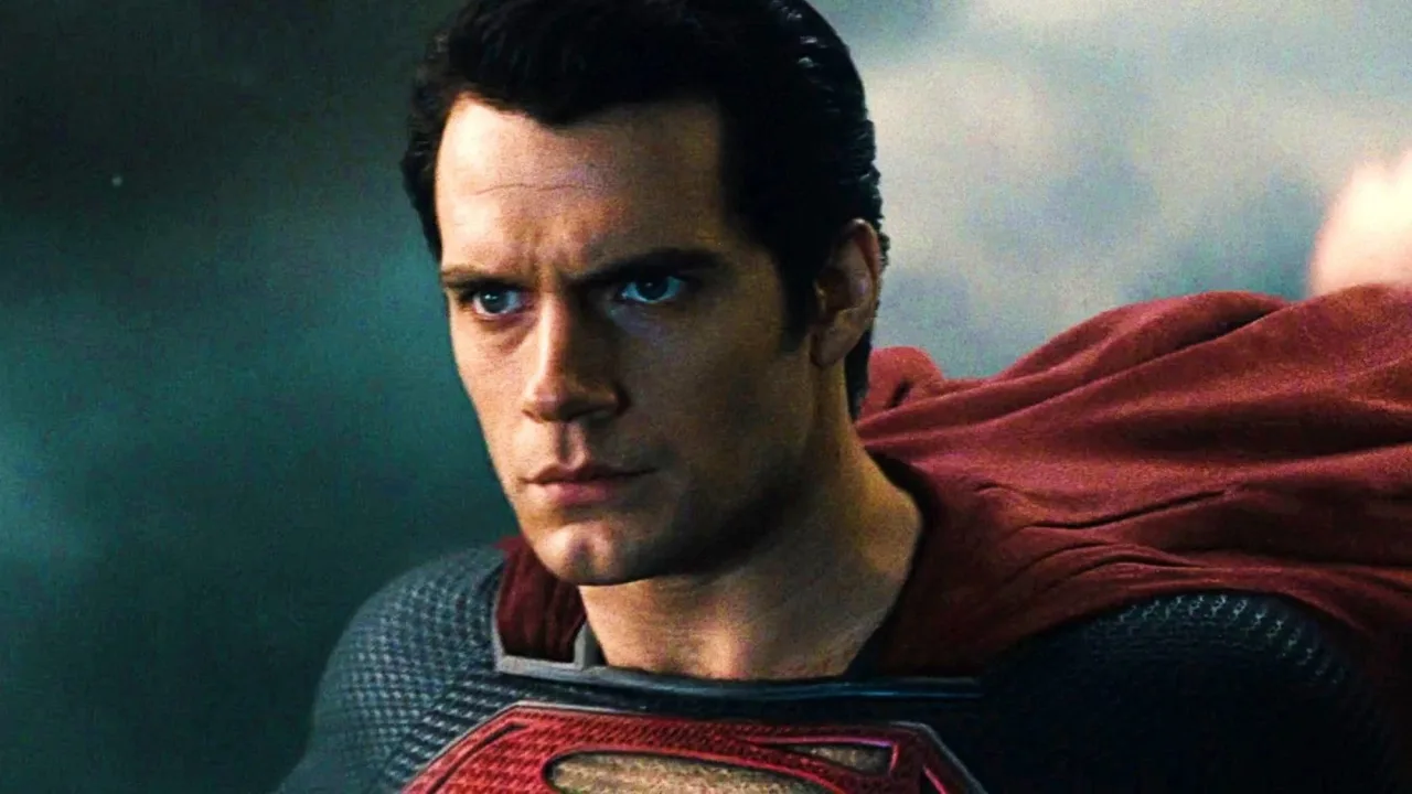 Jamie Dornan, Matthew Goode, Armie Hammer, Matt Bomer e Joe Manganiello em montagem ao lado do símbolo do Superman