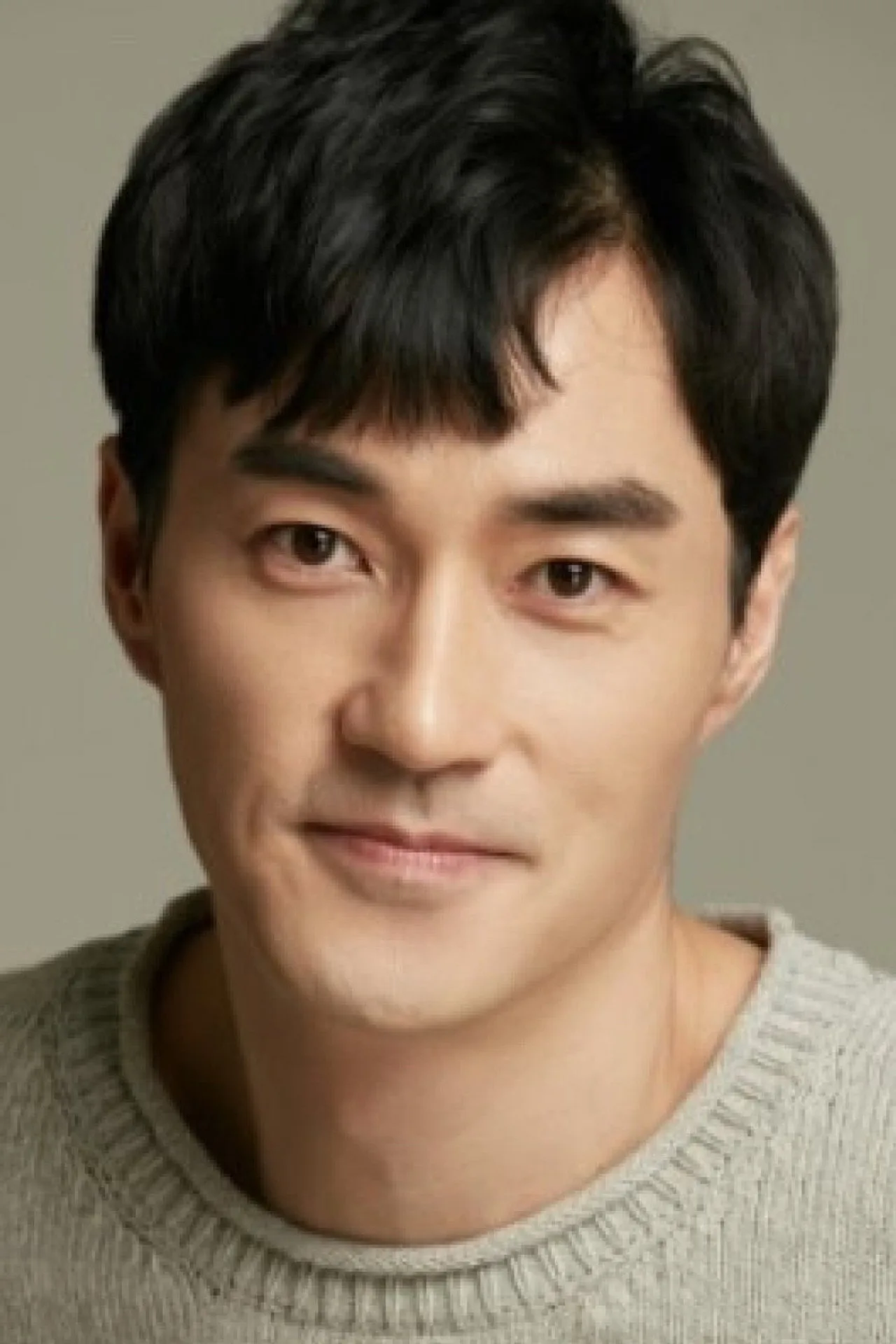 Imagem de Jin Yi Soo — Flex x Cop 2: Ahn Bo Hyun preso como suspeito de assassinato