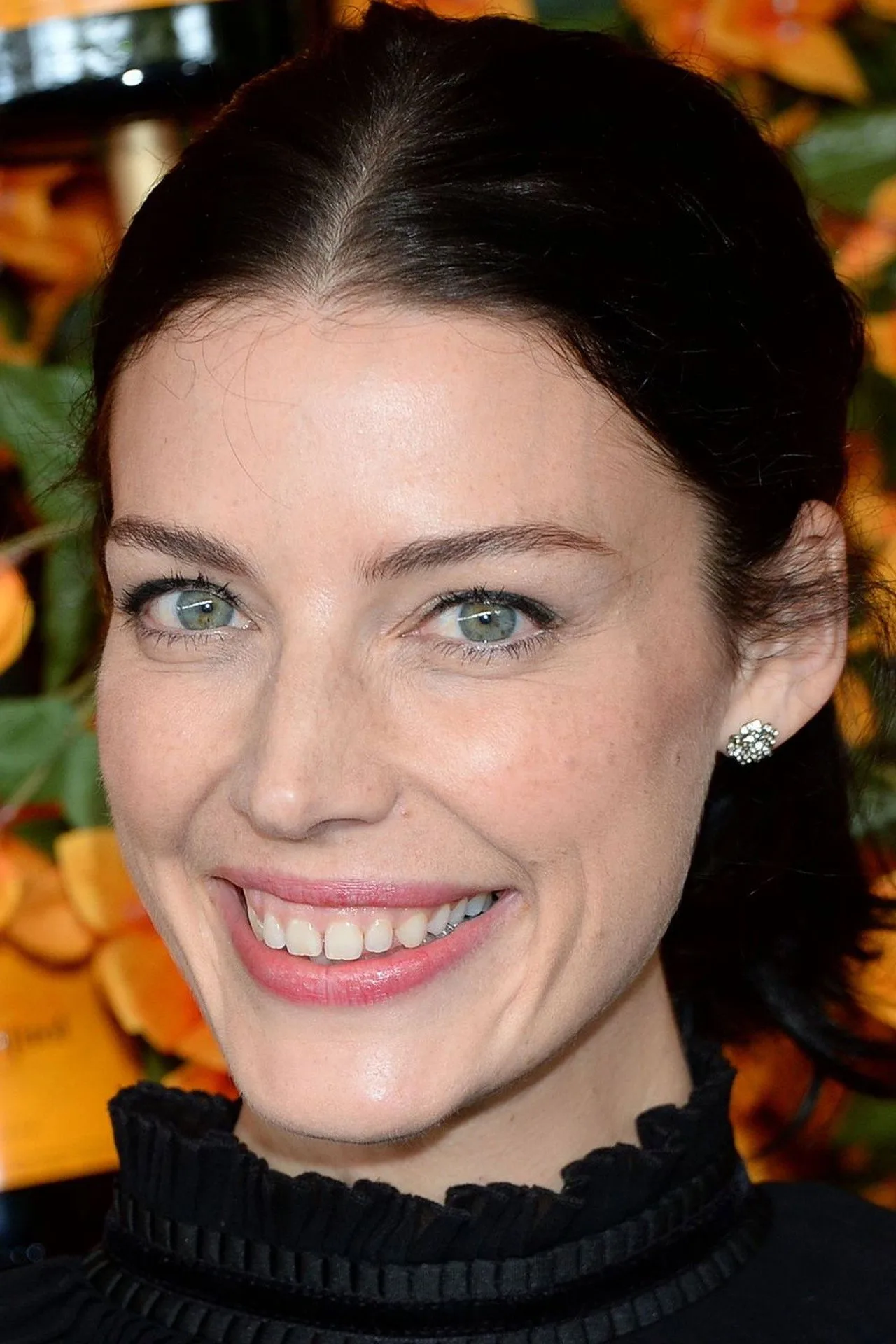 Imagem de Jessica Paré — Jessica Paré: da esposa de Don Draper à CIA em SEAL Team — onde mais v