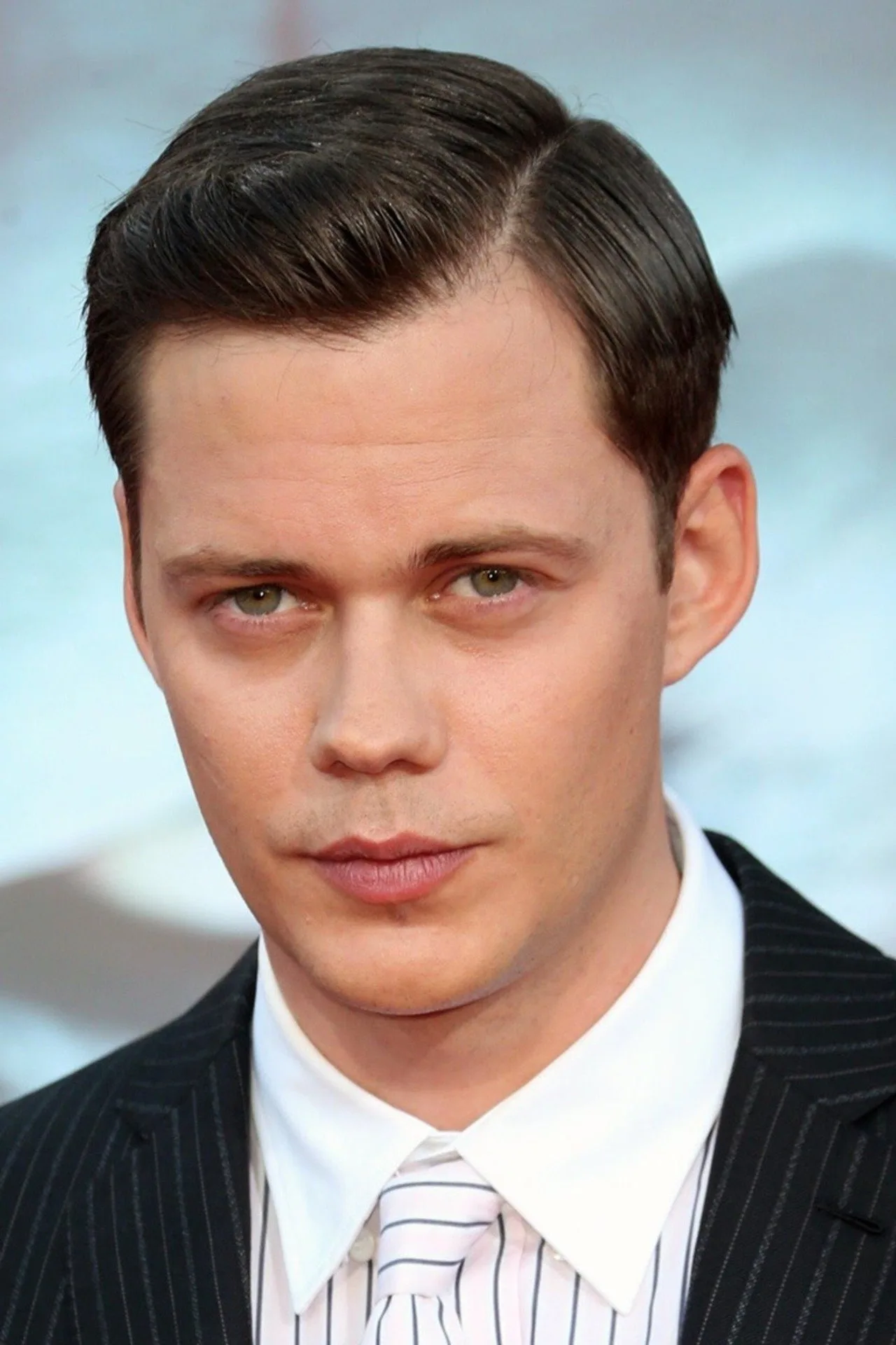 Imagem de Bill Skarsgård — Prof. X no MCU: quem tem mais chance entre Bill Skarsgård, Drew Starke