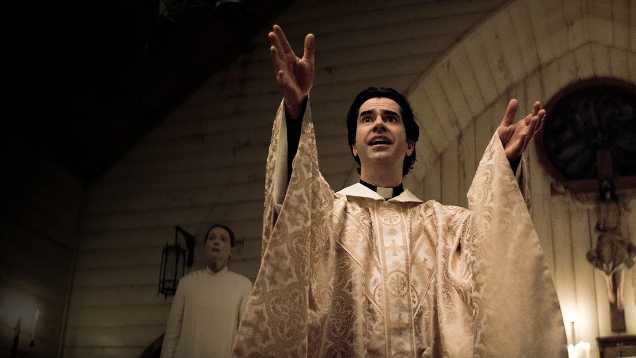 Imagem de Midnight Mass — Midnight Mass, Dracula 2020, Wu Assassins e Maniac: por que a Netflix