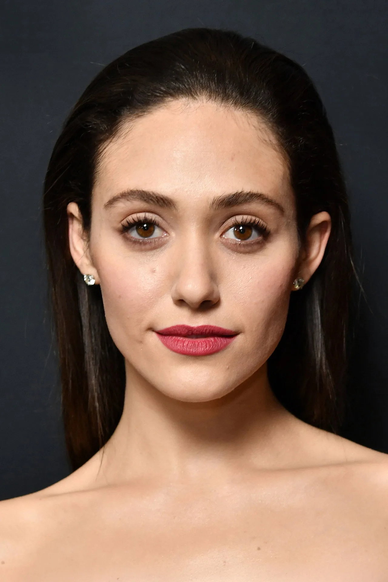 Imagem de Emmy Rossum — Furious (2026) – Por que a série de Emmy Rossum pode mudar sua visão d