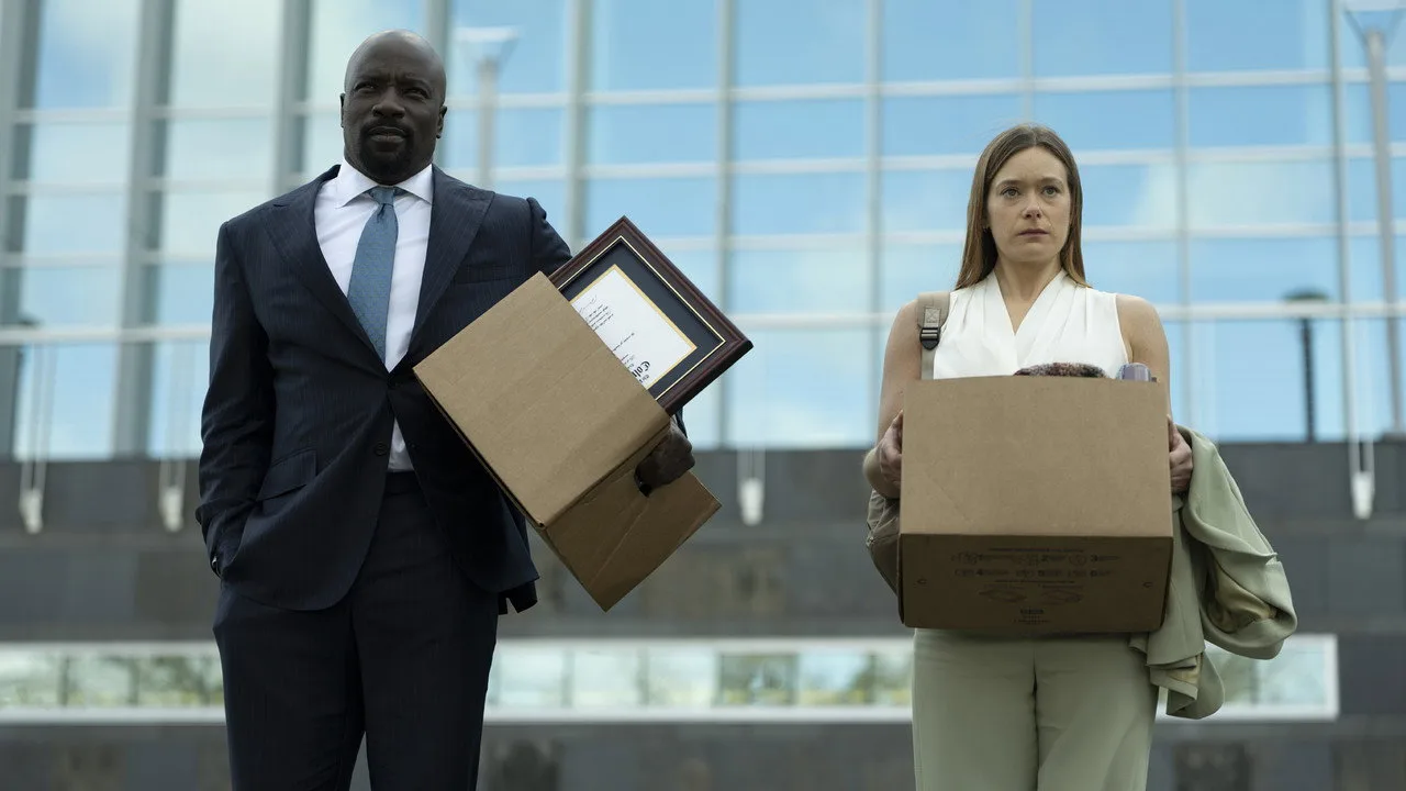 Imagem de Cupertino — Cupertino traz crítica tecnológica à série da CBS